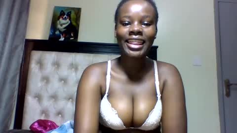 Snapshot of sexy_june chatting on 01/14/25, 03:53 sexy online show from 01/14/25, 03:53