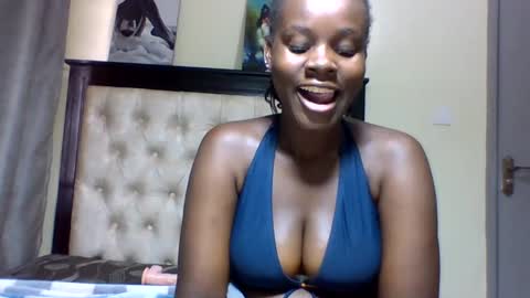 Snapshot of sexy_june chatting on 02/26/25, 07:20 sexy online show from 02/26/25, 07:20