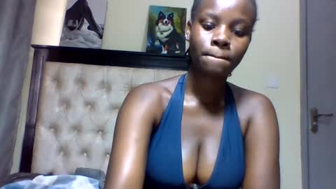 Snapshot of sexy_june chatting on 02/28/25, 04:54 sexy online show from 02/28/25, 04:54