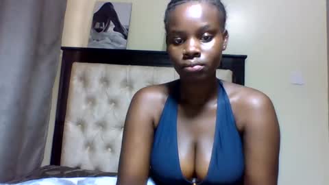 Snapshot of sexy_june chatting on 03/09/25, 07:45 sexy online show from 03/09/25, 07:45