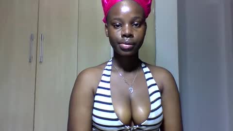 Snapshot of sexy_june chatting on 09/13/25, 08:03 sexy online show from 09/13/25, 08:03