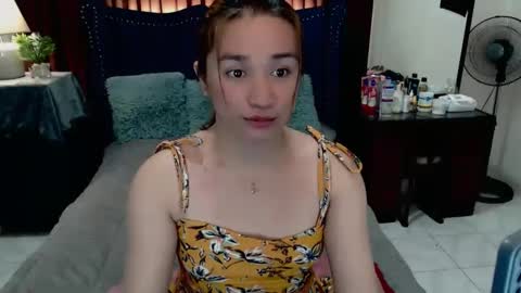 Snapshot of sexy_kitty699 chatting on 03/12/25, 05:13 Kathy online show from 03/12/25, 05:13