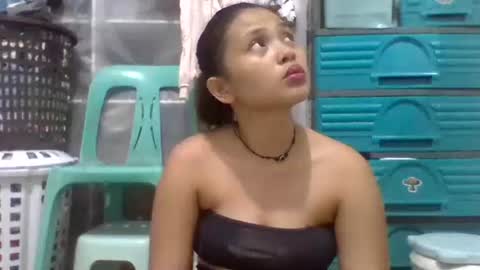Snapshot of sexy_lips_pinay chatting on 09/12/25, 10:15 sexy_lips_pinay online show from 09/12/25, 10:15