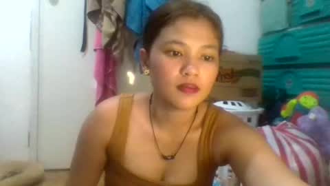 Snapshot of sexy_lips_pinay chatting on 10/20/25, 01:44 sexy_lips_pinay online show from 10/20/25, 01:44