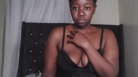 Snapshot of sexy_melanin11 chatting on 09/22/25, 03:30 sexy_melanin11 online show from 09/22/25, 03:30