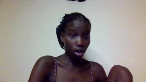 sexy_petittie online show from 10/26/25, 04:07