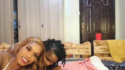 sexy_ros online show from 10/14/25, 06:03