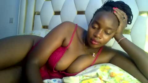 laura online show from 02/23/25, 01:42