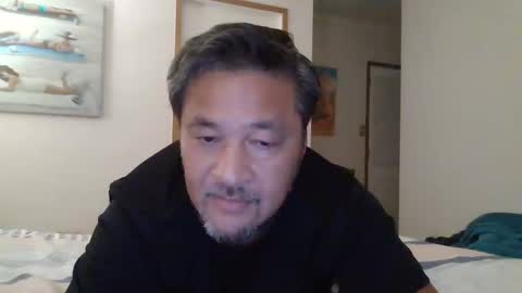 Dee online show from 02/08/25, 08:52