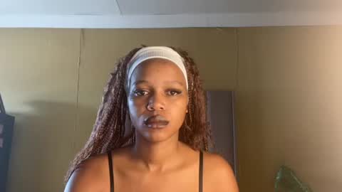 sexyasszeeee online show from 10/11/25, 08:24