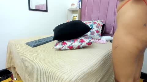 Snapshot of sexybrown_2005 chatting on 12/27/24, 03:20 sexybrown_2005 online show from 12/27/24, 03:20