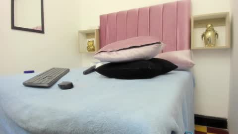 Snapshot of sexybrown_2005 chatting on 01/26/25, 06:28 sexybrown_2005 online show from 01/26/25, 06:28