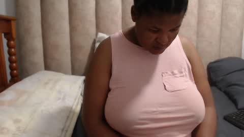 sexybustyxx online show from 10/07/25, 06:38