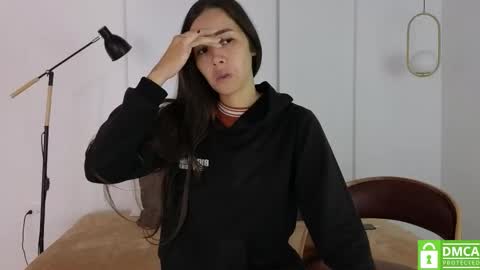 Snapshot of sexychanell_18 chatting on 11/08/25, 01:11 chanell and yina online show from 11/08/25, 01:11