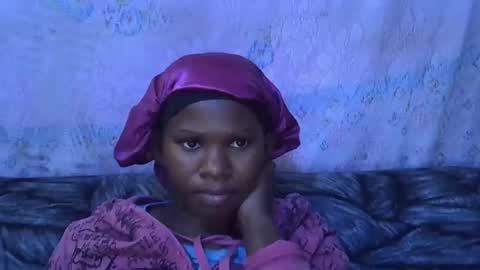 Snapshot of sexydoll002 chatting on 10/17/25, 06:49 sexydoll002 online show from 10/17/25, 06:49