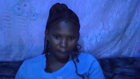 Snapshot of sexydoll002 chatting on 10/28/25, 05:26 sexydoll002 online show from 10/28/25, 05:26