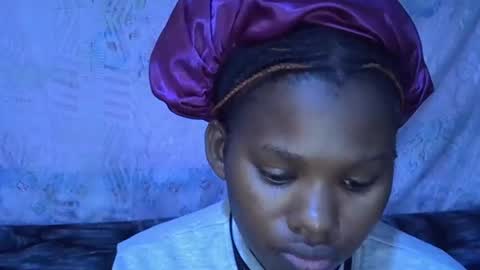 Snapshot of sexydoll002 chatting on 11/10/25, 05:28 sexydoll002 online show from 11/10/25, 05:28