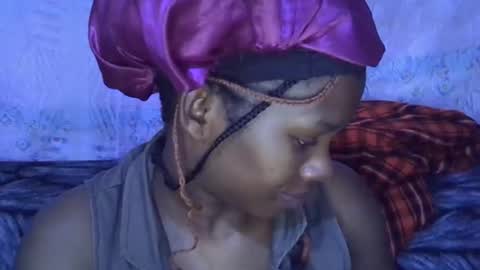 Snapshot of sexydoll002 chatting on 11/12/25, 05:08 sexydoll002 online show from 11/12/25, 05:08