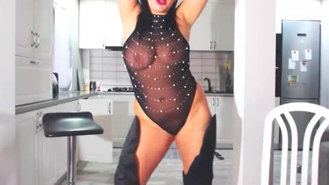 sexylady online show from 12/02/24, 08:30