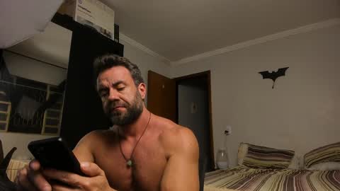 chris online show from 01/12/25, 11:36