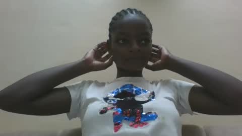 Snapshot of sexyhotgal23 chatting on 12/07/24, 01:07 REBECCAH online show from 12/07/24, 01:07