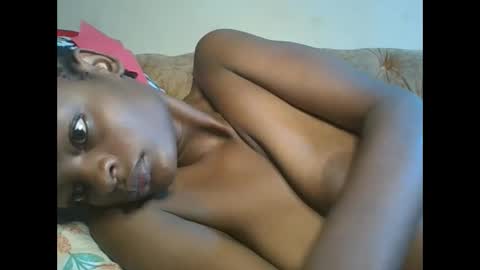 Snapshot of sexyhotgal23 chatting on 12/18/24, 10:19 REBECCAH online show from 12/18/24, 10:19