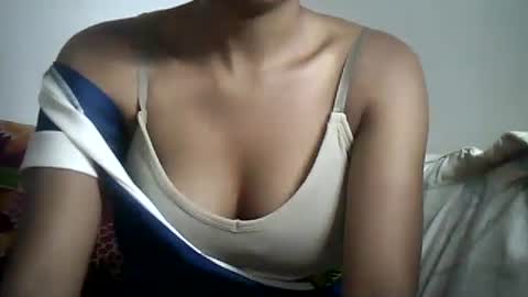 sexylarra12 online show from 12/13/24, 07:58