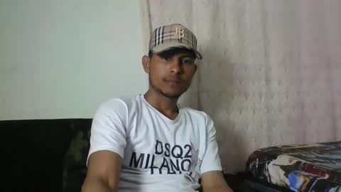 Snapshot of sexyleon69 chatting on 02/23/25, 08:00 Sexy leon online show from 02/23/25, 08:00