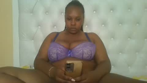 Snapshot of sexylily25 chatting on 11/23/25, 06:13 lily online show from 11/23/25, 06:13