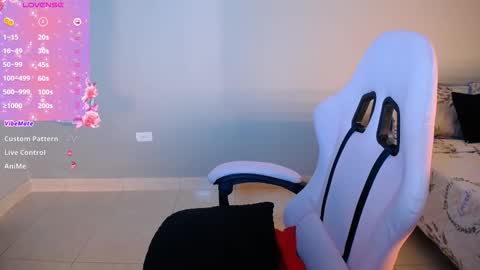 sexyloba  independent model online show from 10/18/25, 02:51