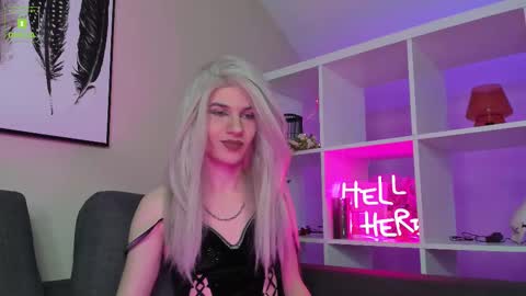 Snapshot of sexymiatrans chatting on 02/21/25, 12:28 Sexy online show from 02/21/25, 12:28