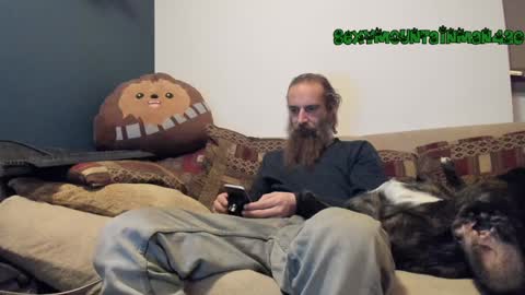 Snapshot of sexymountainman420 chatting on 12/03/24, 04:36 Sexymountainman420 online show from 12/03/24, 04:36