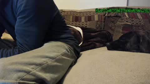 Snapshot of sexymountainman420 chatting on 12/11/24, 04:28 Sexymountainman420 online show from 12/11/24, 04:28