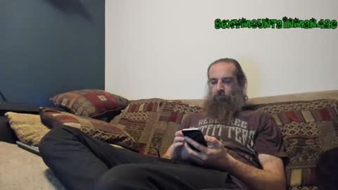 Snapshot of sexymountainman420 chatting on 12/22/24, 04:28 Sexymountainman420 online show from 12/22/24, 04:28