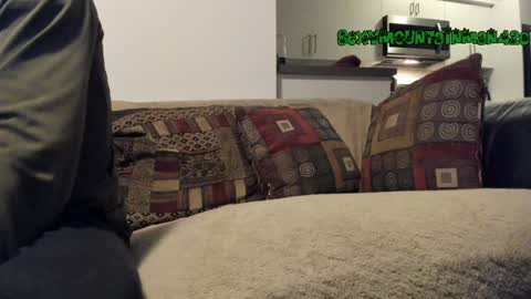 Snapshot of sexymountainman420 chatting on 12/26/24, 04:32 Sexymountainman420 online show from 12/26/24, 04:32