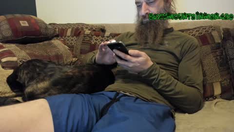 Snapshot of sexymountainman420 chatting on 12/27/24, 12:07 Sexymountainman420 online show from 12/27/24, 12:07