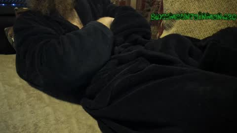 Snapshot of sexymountainman420 chatting on 01/18/25, 10:49 Sexymountainman420 online show from 01/18/25, 10:49