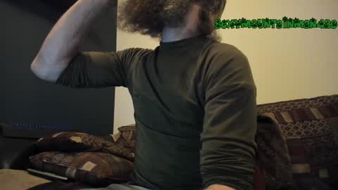 Snapshot of sexymountainman420 chatting on 02/01/25, 03:30 Sexymountainman420 online show from 02/01/25, 03:30