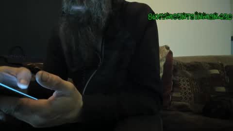 Snapshot of sexymountainman420 chatting on 02/22/25, 09:48 Sexymountainman420 online show from 02/22/25, 09:48