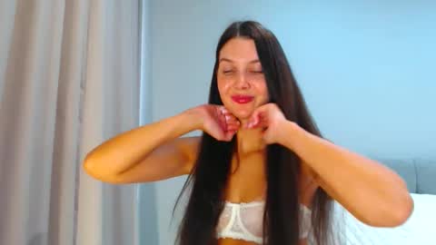 Snapshot of sexymymeow chatting on 09/25/25, 06:06 SexyMyMeow online show from 09/25/25, 06:06