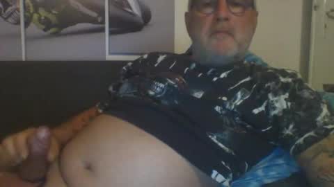 Snapshot of sexypaa chatting on 03/09/25, 06:43 sexypaa online show from 03/09/25, 06:43