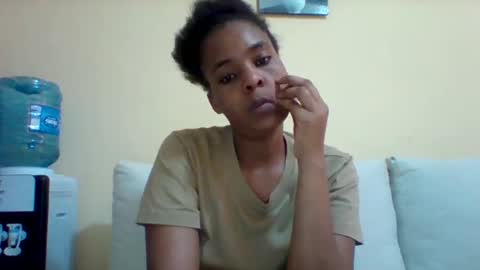 Snapshot of sexyqueen3457132 chatting on 12/20/24, 11:21 DOVY ACHIENG online show from 12/20/24, 11:21