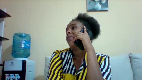 Snapshot of sexyqueen3457132 chatting on 12/20/24, 06:45 DOVY ACHIENG online show from 12/20/24, 06:45