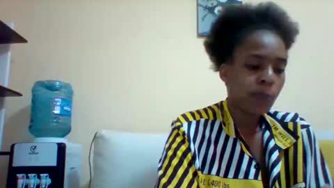 Snapshot of sexyqueen3457132 chatting on 12/21/24, 10:50 DOVY ACHIENG online show from 12/21/24, 10:50