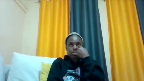 Snapshot of sexyqueen3457132 chatting on 01/17/25, 08:00 DOVY ACHIENG online show from 01/17/25, 08:00