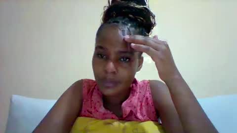 Snapshot of sexyqueen3457132 chatting on 02/20/25, 06:02 DOVY ACHIENG online show from 02/20/25, 06:02