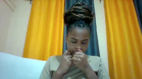 Snapshot of sexyqueen3457132 chatting on 03/04/25, 09:00 DOVY ACHIENG online show from 03/04/25, 09:00