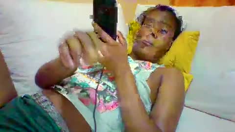 Snapshot of sexyqueen3457132 chatting on 03/09/25, 04:44 DOVY ACHIENG online show from 03/09/25, 04:44