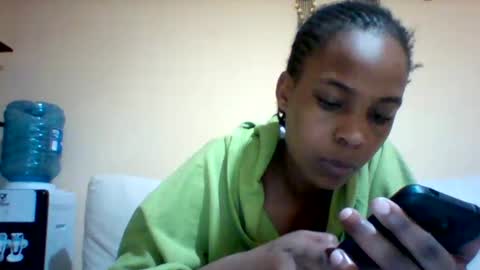 DOVY ACHIENG online show from 10/08/25, 08:56