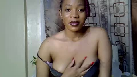Snapshot of sexyrecious_ chatting on 09/10/25, 07:03 Recious online show from 09/10/25, 07:03